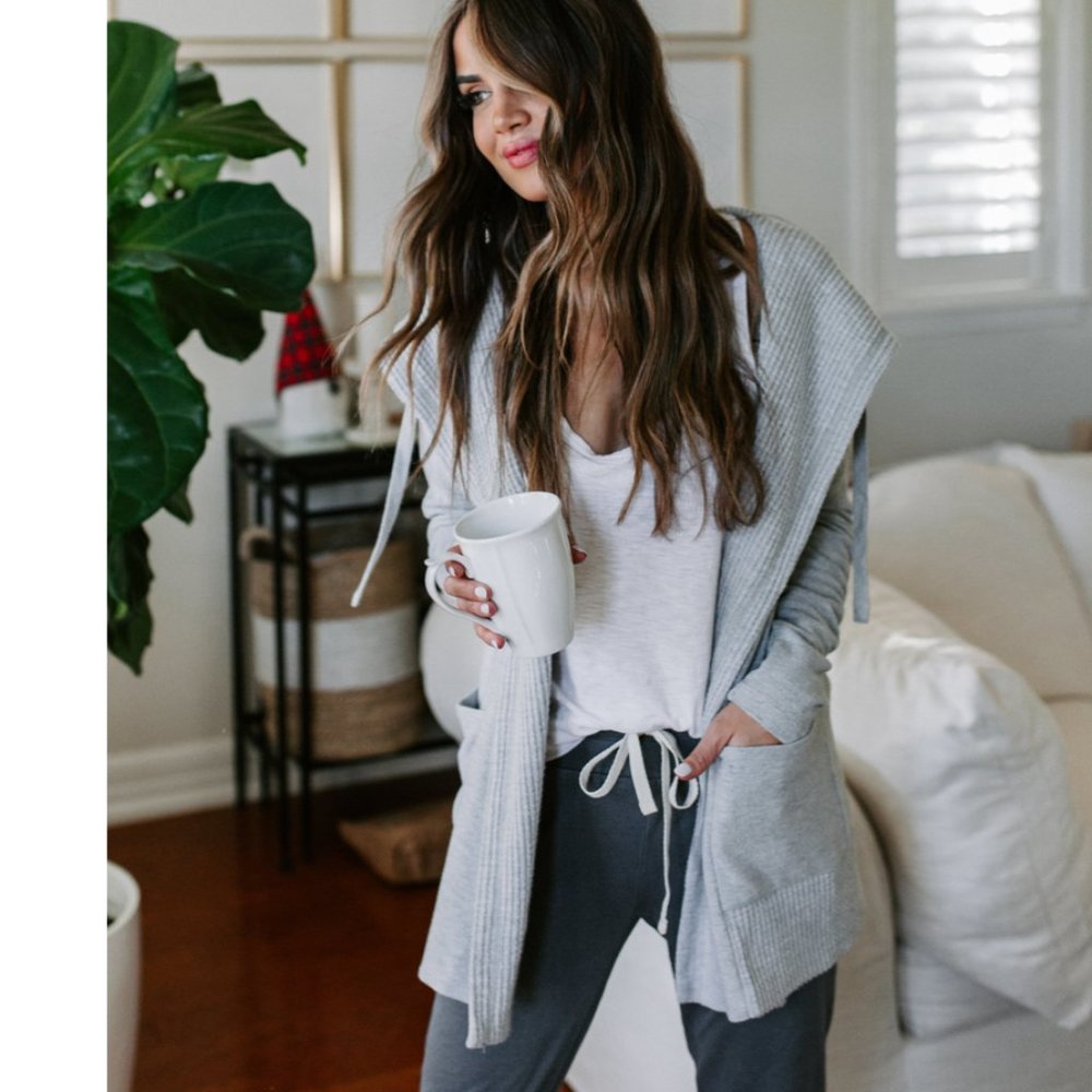 KESTIN Cozy Knit Cardigan - Picture 5 of 8